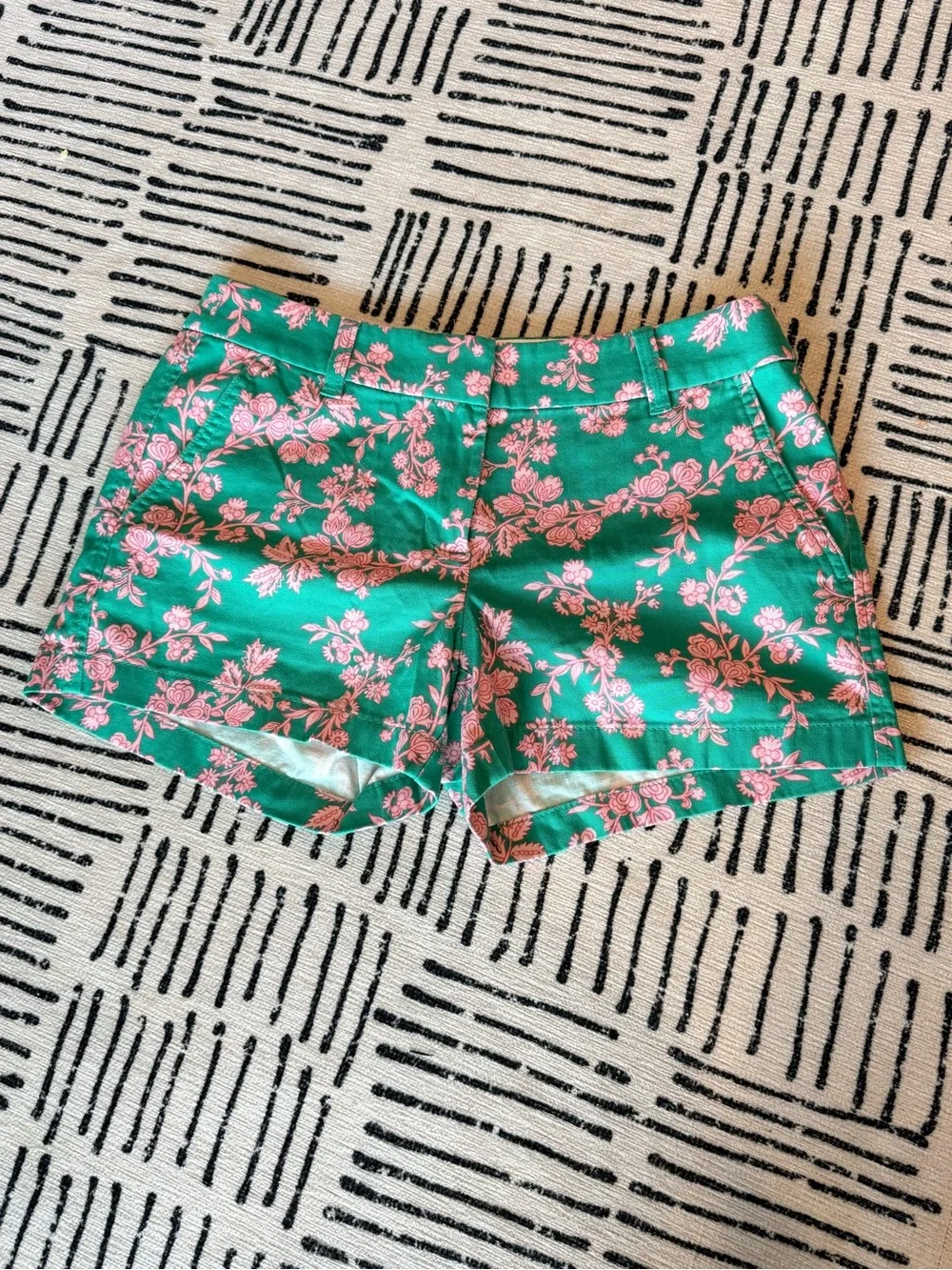 J.Crew Size 4 Green Pink Floral Print Chino Shorts Preppy Resort
